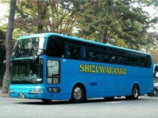 大型バス